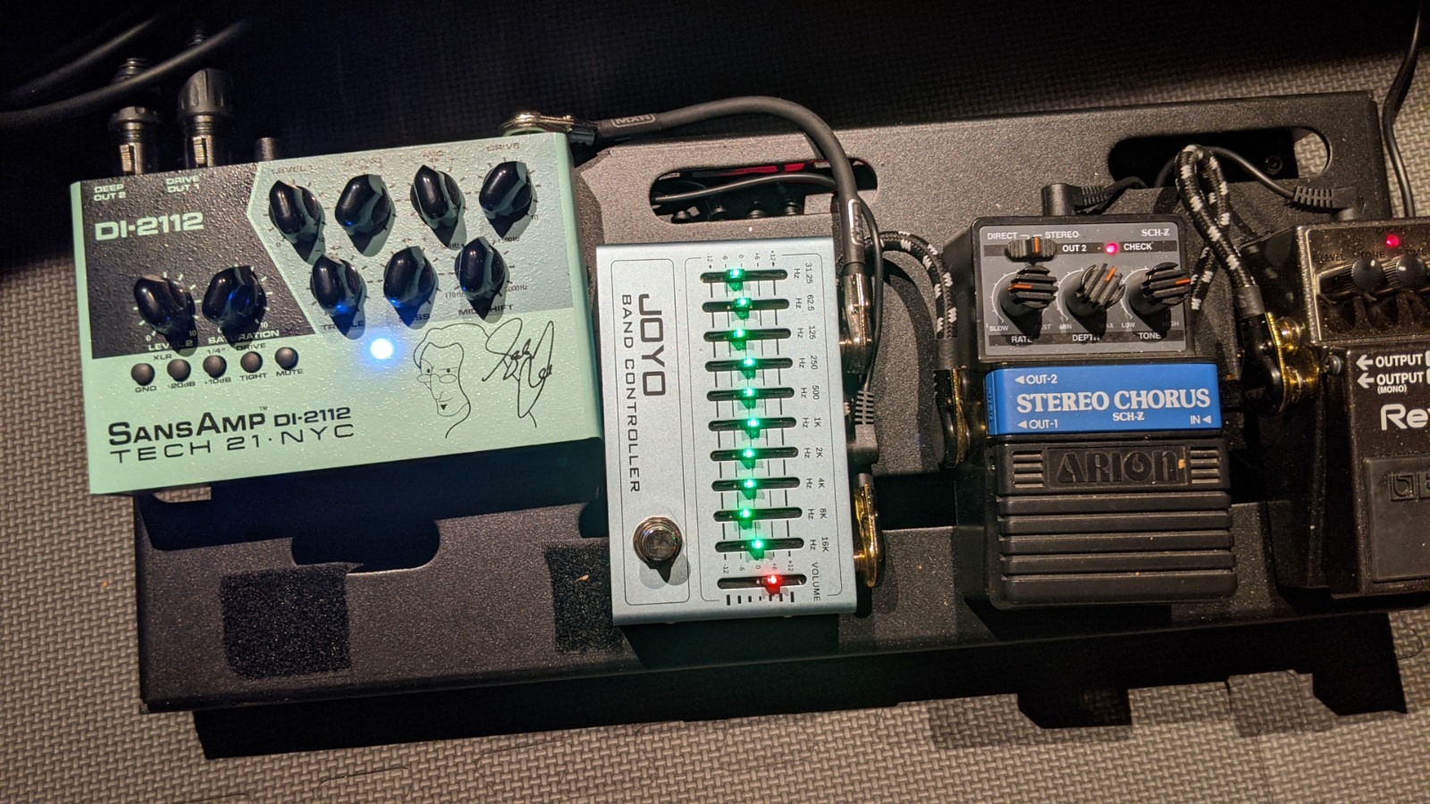 JOYO 10-Band Graphic EQ Guitar & Bass Pedal (Band Controller R-12) customer photo 1