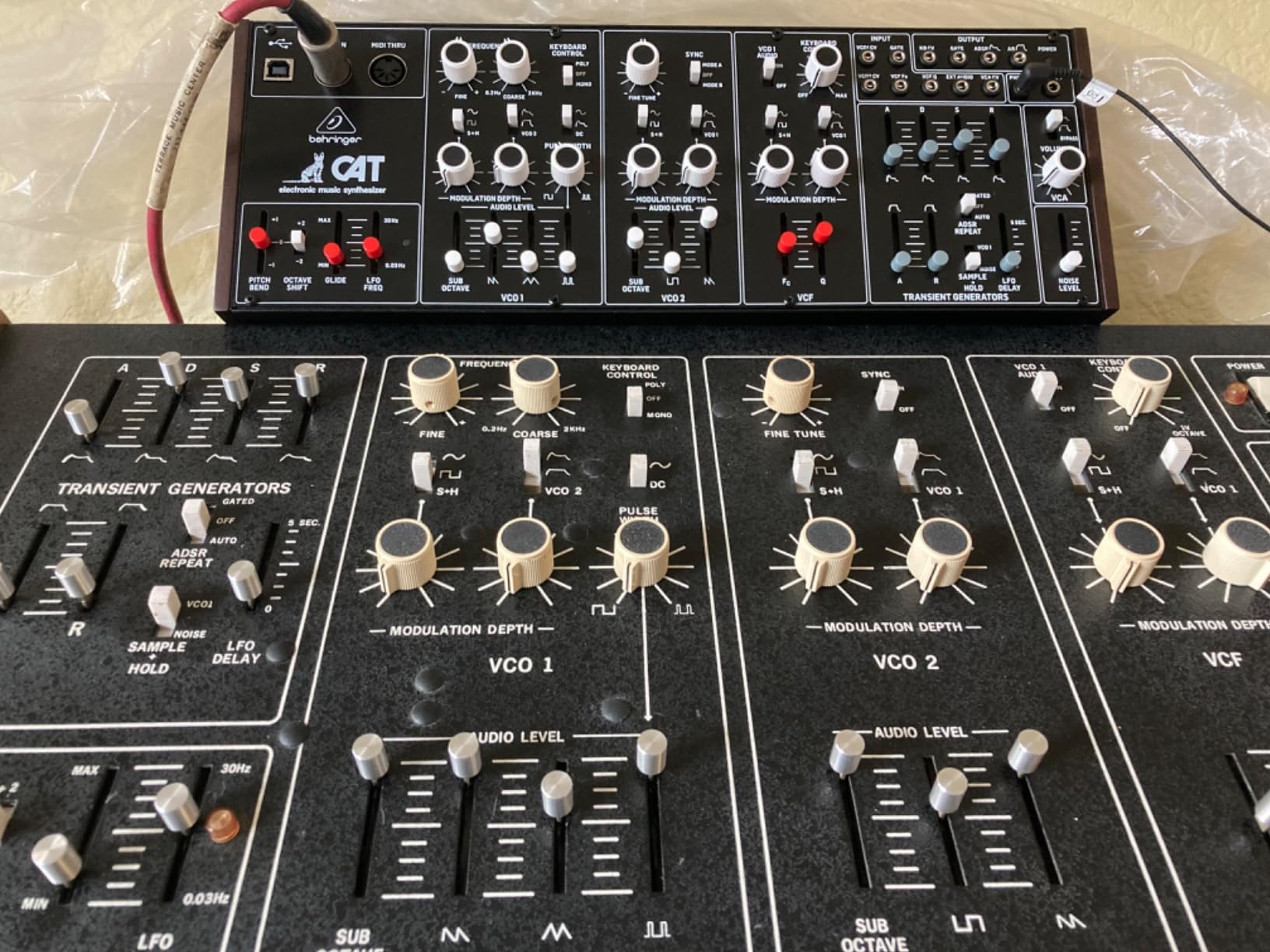 Behringer CAT Legendary Paraphonic Analog Synthesizer with Dual VCOs, 4 Mixable Waveforms, External Signal Processor, 16-Voice Poly Chain and Eurorack Format customer photo 1