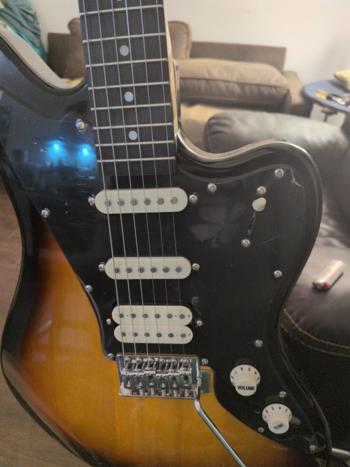 Monoprice Offset OS20 Classic Electric Guitar - Right Handed, Basswood Body, Gig Bag, Sunburst - Indio Series customer photo 1