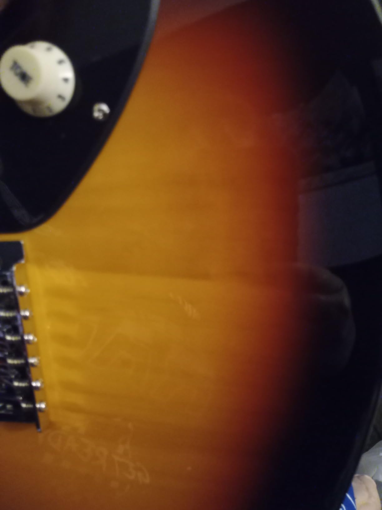 Monoprice Offset OS20 Classic Electric Guitar - Right Handed, Basswood Body, Gig Bag, Sunburst - Indio Series customer photo 2