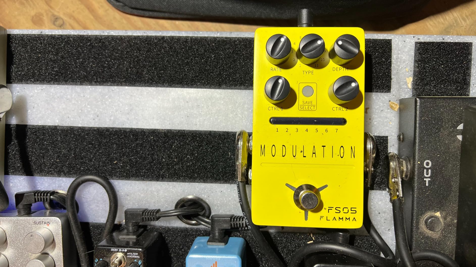 FLAMMA FS05 Multi Modulation Pedal Electric Guitar Stereo Effects Pedal with 7 Storable Slots 11 Modulation Effects True Bypass customer photo 2