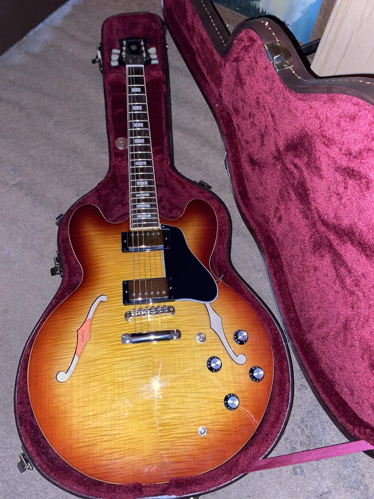 Epiphone ES335 Figured Top Semi Hollowbody Electric Guitar, Raspberry Tea Burst customer photo 2