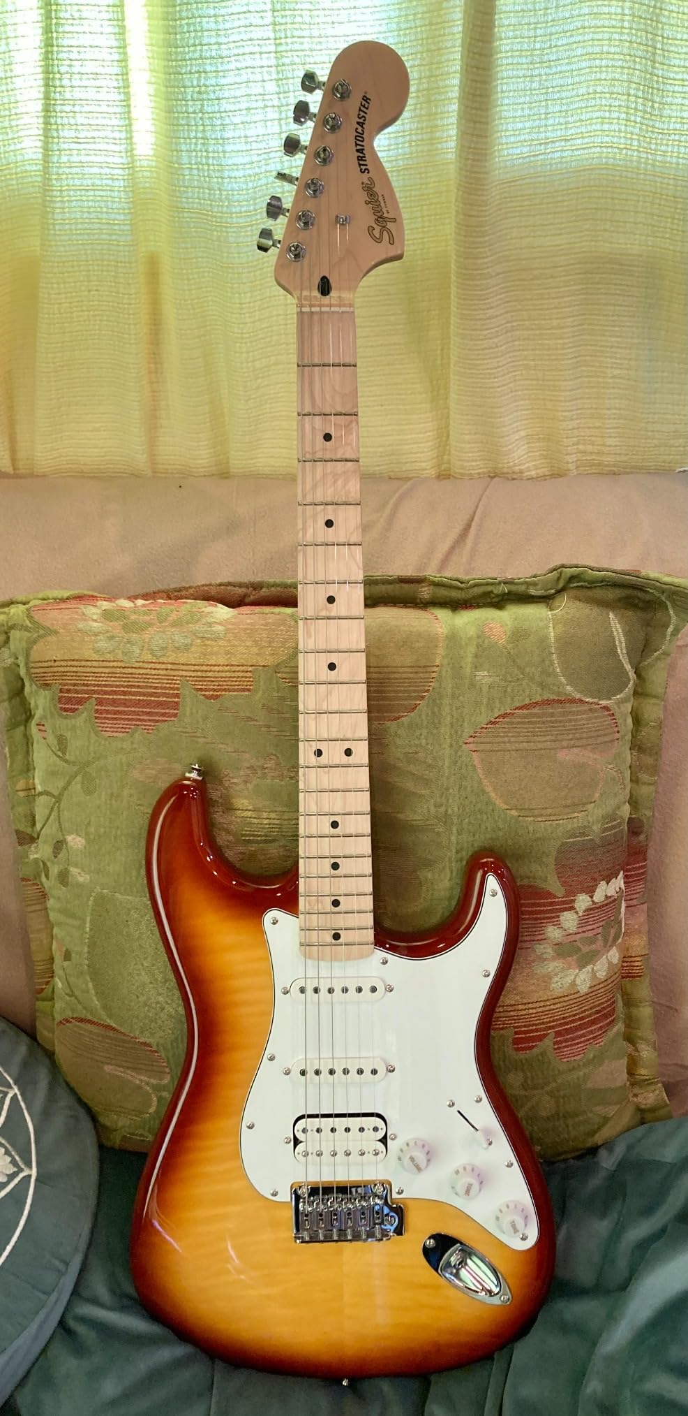 Squier Affinity Series Stratocaster FMT Electric Guitar, Black Burst, Maple Fingerboard customer photo 1