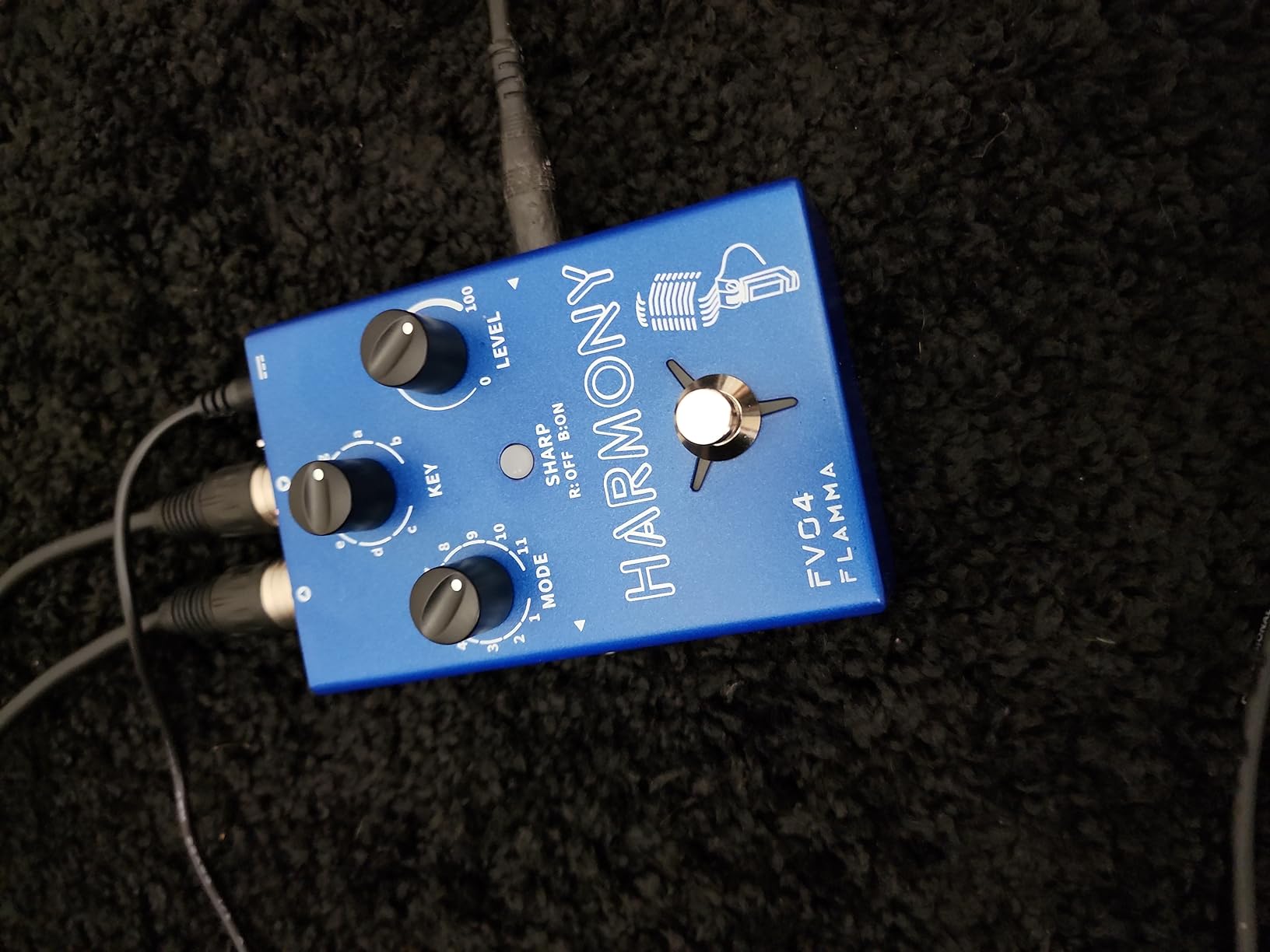 FLAMMA FV04 Vocal Harmony Pedal Vocal Effects Processor Stompbox Voice Mic Harmonizer with Reverb 12 Pitches with 11 Different Harmony Modes All-In-One for Singer and Guirist Singing Recording customer photo 2