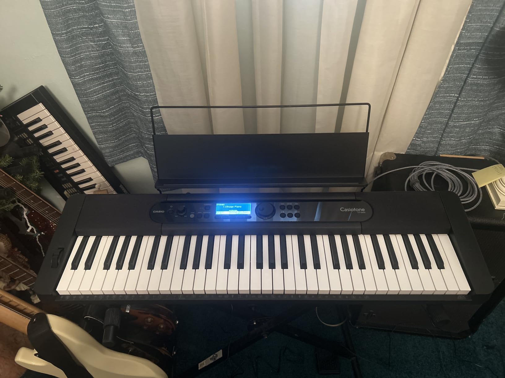 Casiotone CT-S400 - 61-Key Touch-Responsive Portable Keyboard | AiX Sound, 600 Tones, 200 Rhythms, Pitch Bend, USB-MIDI, Surround Speakers, Chordana App Compatible | Lightweight & Travel-Ready customer photo 2