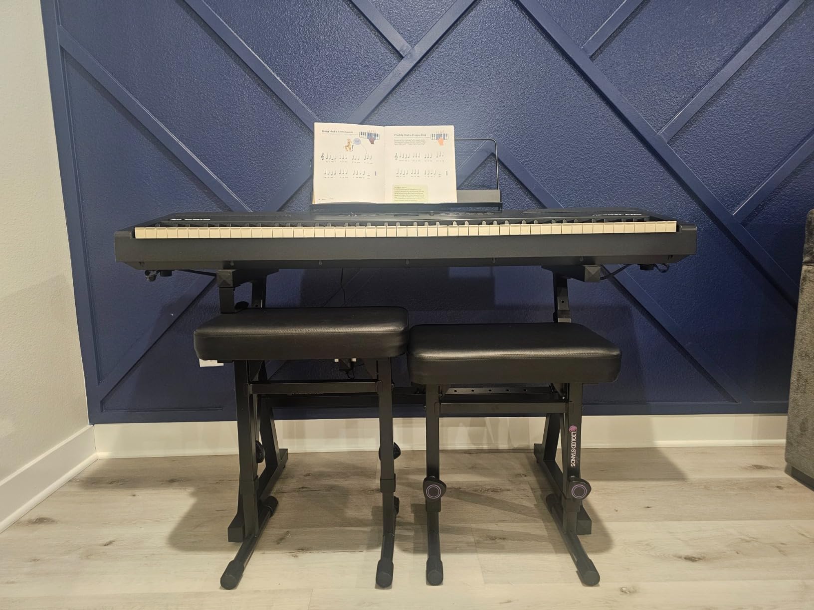 Liquid Stands Piano Bench Adjustable Stool - Music Keyboard Bench Seat for Piano Keyboard Stand with Black Padded Cushion for Musicians Piano Stool Chair (PU Leather) customer photo 1
