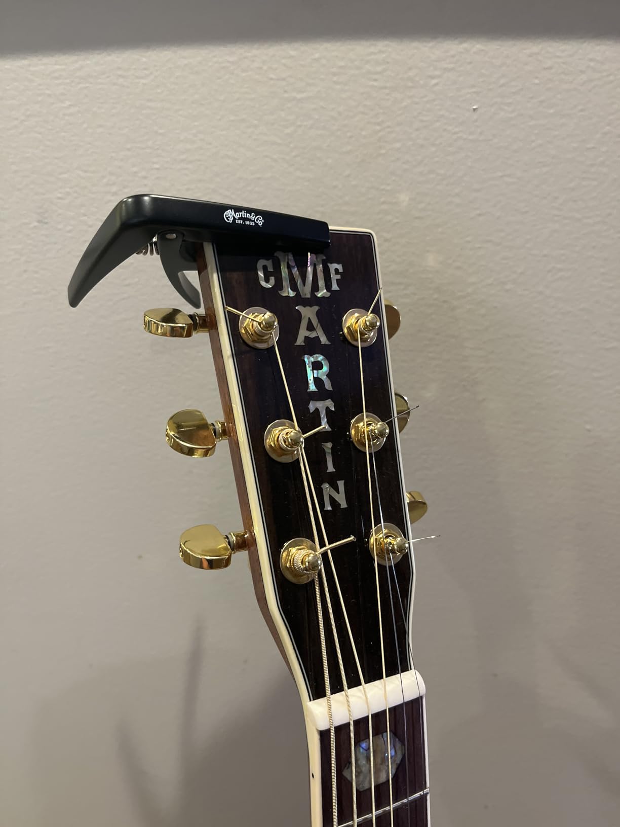 Martin Guitar Capo - One-Handed Operation | Consistent Fretting & Note Clarity | Fits Most Neck Profiles customer photo 2