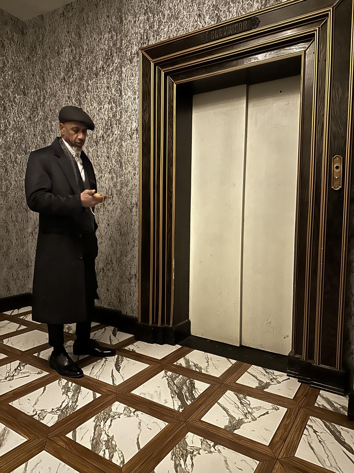 ebossy Men's Wool Blend Full Length Overcoat Single Breasted Long Coat with Flap Pocket customer photo 1
