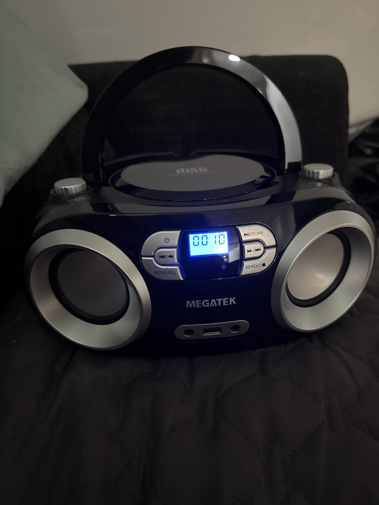MEGATEK Portable CD Player Boombox with FM Radio, Bluetooth, USB Port, AUX Input, and Headphone Jack - CD-R/CD-RW/MP3-CD Compatible, Clear Stereo Sound, Backlit LCD Display - Blue Jay customer photo 1