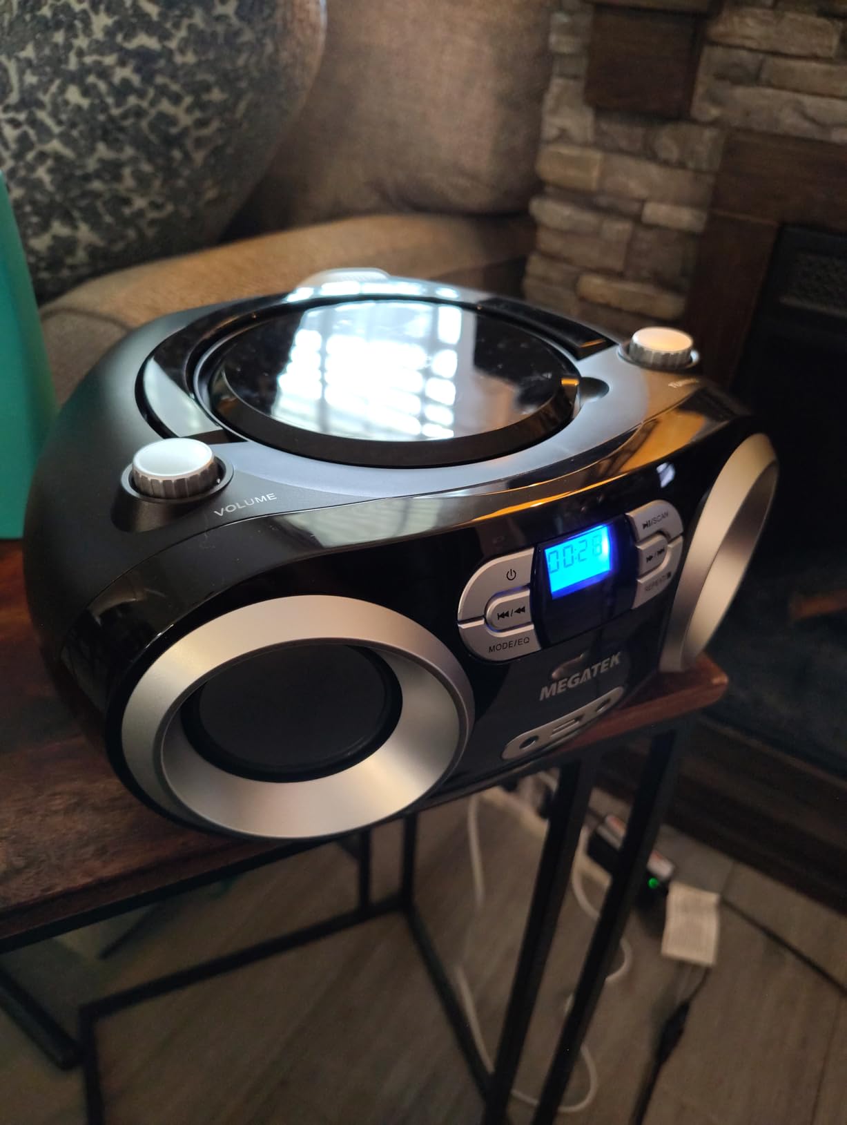 MEGATEK Portable CD Player Boombox with FM Radio, Bluetooth, USB Port, AUX Input, and Headphone Jack - CD-R/CD-RW/MP3-CD Compatible, Clear Stereo Sound, Backlit LCD Display - Blue Jay customer photo 2