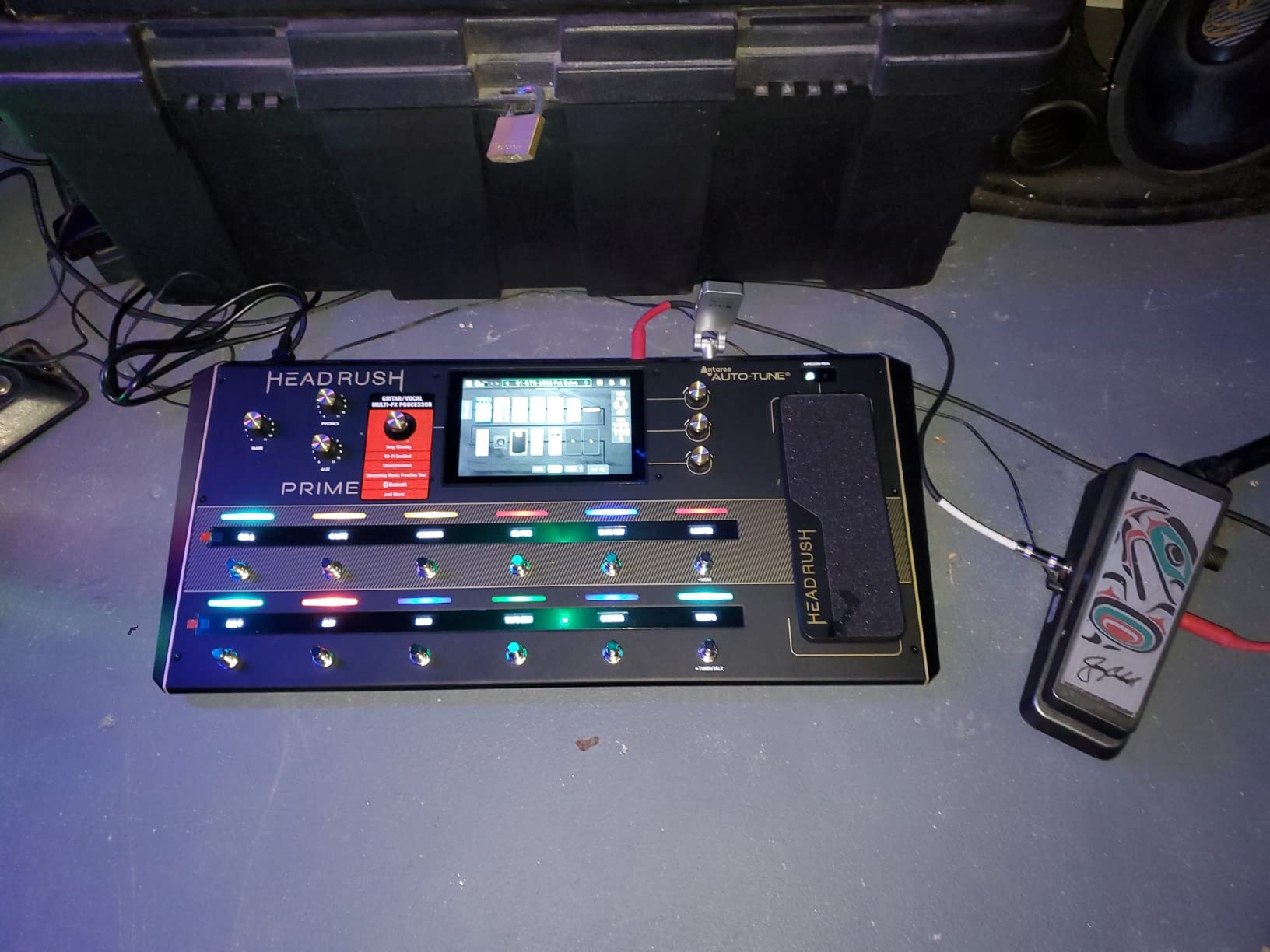 HeadRush Prime - Guitar and Vocal Multi Effects Pedal and Amp Modeling Processor with Amp Cloner, Antares Auto-Tune, WiFi, Touchscreen, Looper and Bluetooth customer photo 2