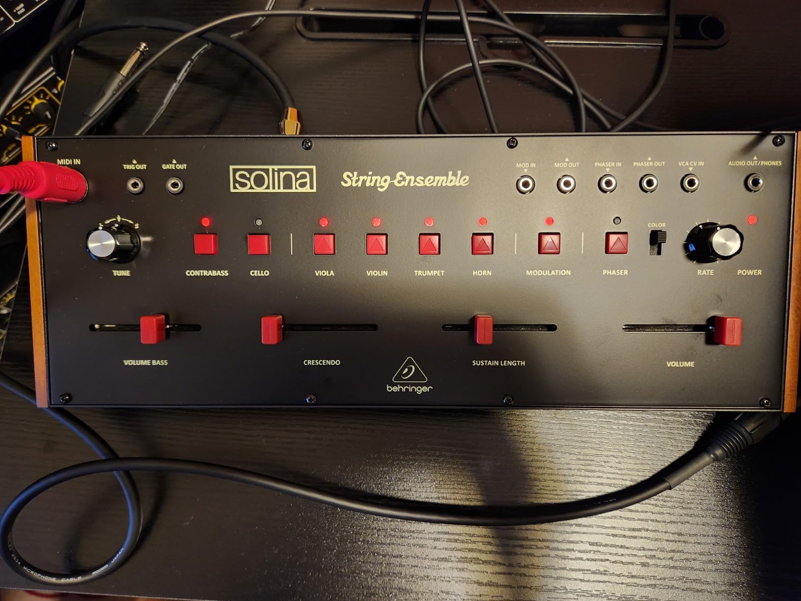 Behringer SOLINA STRING ENSEMBLE Classic Analog String Ensemble Synthesizer with 49-Voice Polyphony, BBD customer photo 2