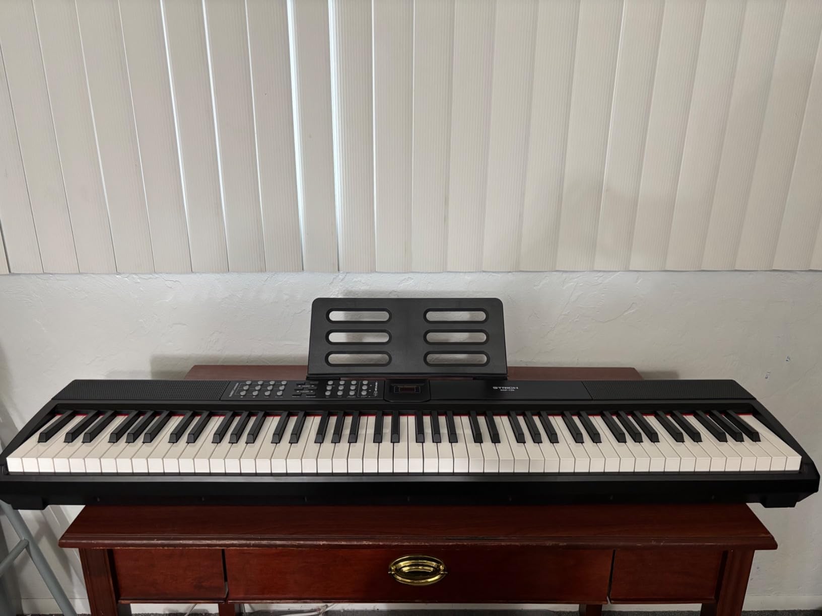 STRICH 88 Keys Weighted Keyboard with Sustain Pedal, Hammer-Action Digital Piano, 2x15W Built-In Speakers, Full-size Electric Piano Keyboard Supports USB-MIDI/Wireless Connect, SDP-120 customer photo 2