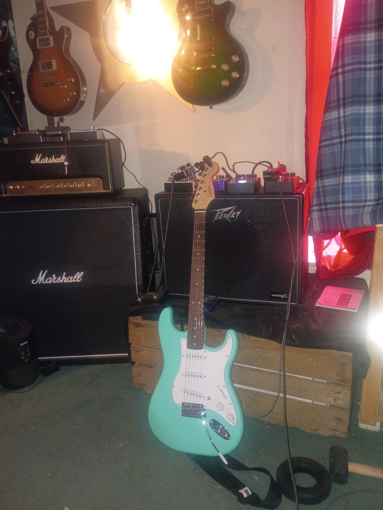 Fender Squier Debut Series Stratocaster Electric Guitar, Beginner Guitar, with 2-Year Warranty, Includes Free Lessons, 2-Color Sunburst with Matte Finish customer photo 2