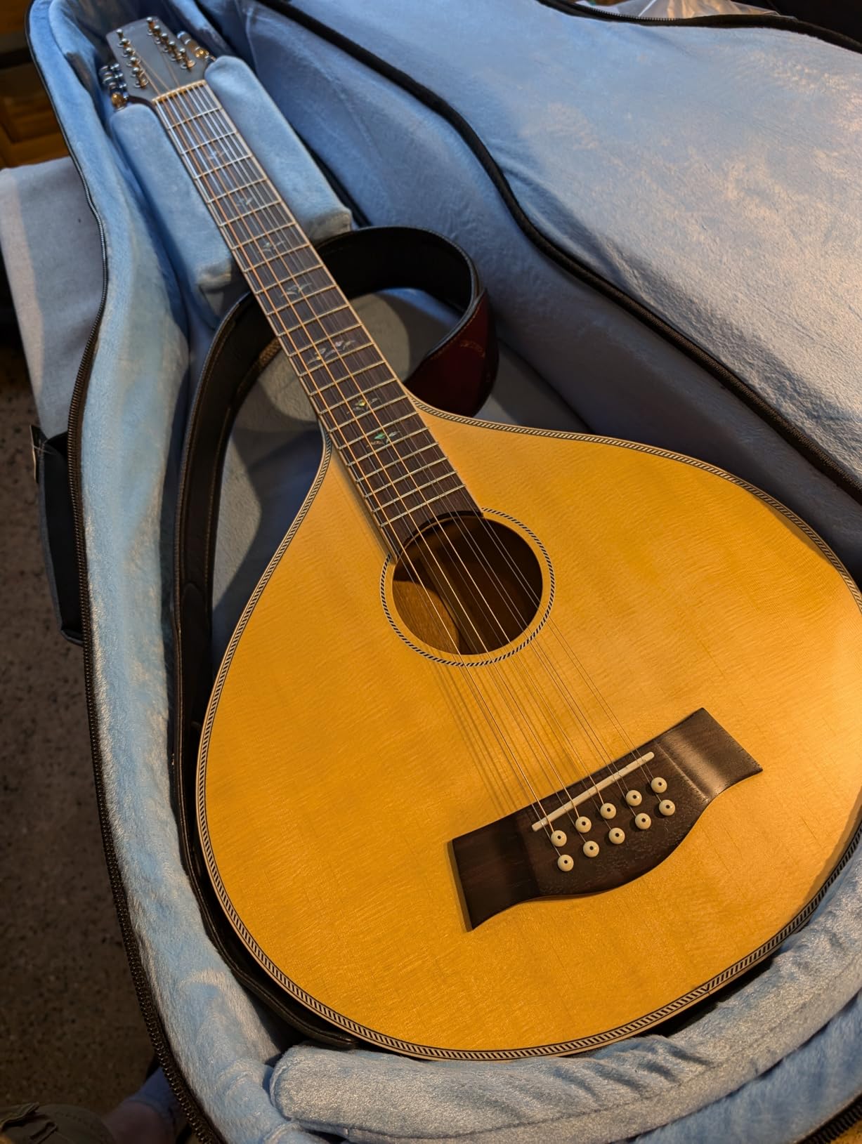 Batking Bouzouki, 12 Strings Bouzouki Guitar with EQ customer photo 2