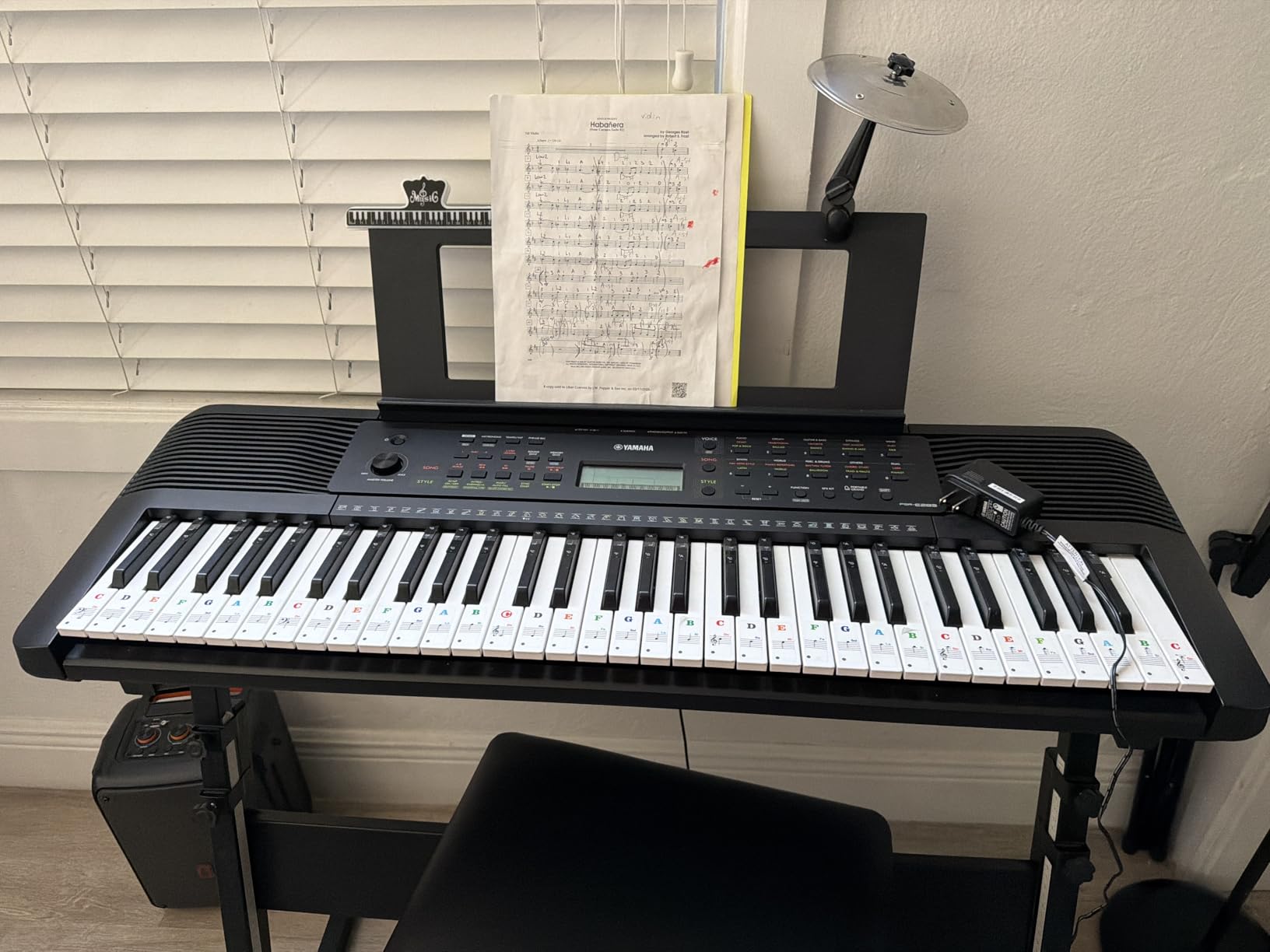Yamaha 61-Key Portable Keyboard for Beginners with Learning Tools, Music Rest and Power Adapter PSRE283 customer photo 2