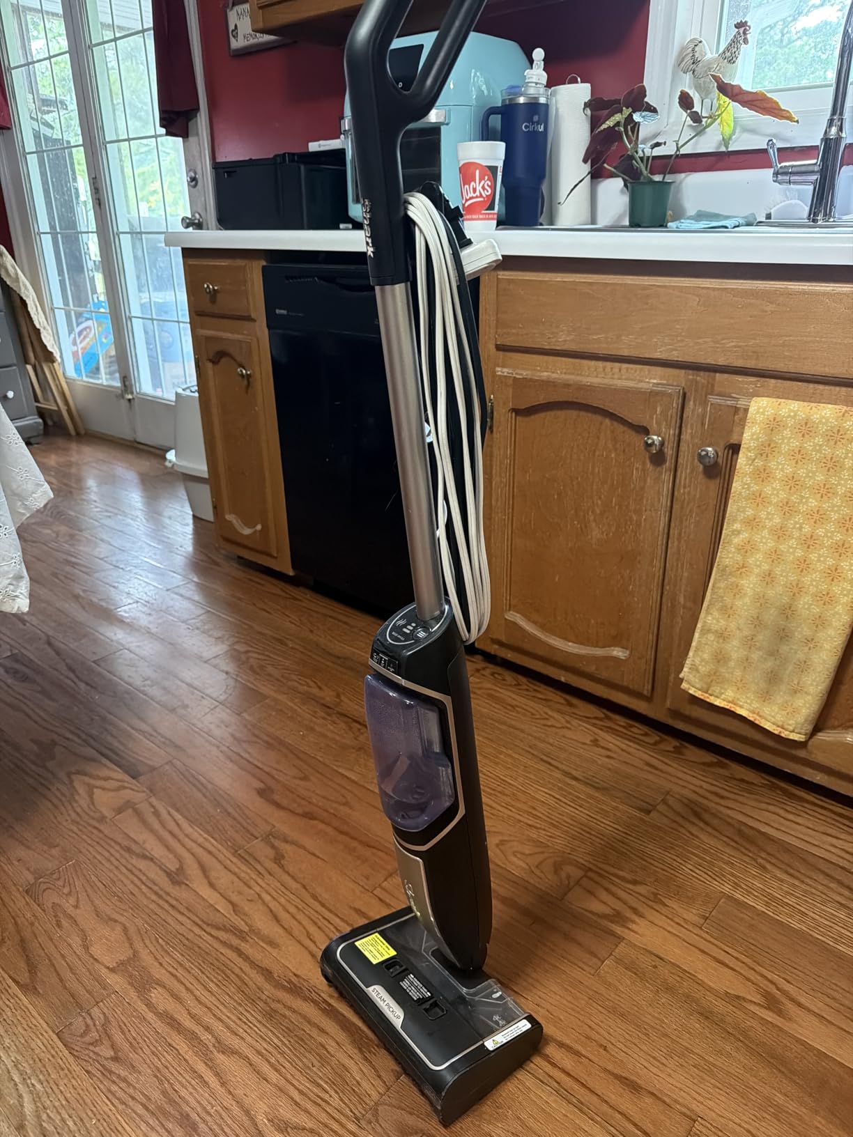 Shark Steam Pickup Lightweight 3-in-1 Steam Mop Cleaner Picks Up Debris, Deep Scrubs & Steam Sanitizes - All At Once for Home with Sealed Hard Floors like Hardwood, Tile & Laminate, SD201 customer photo 1