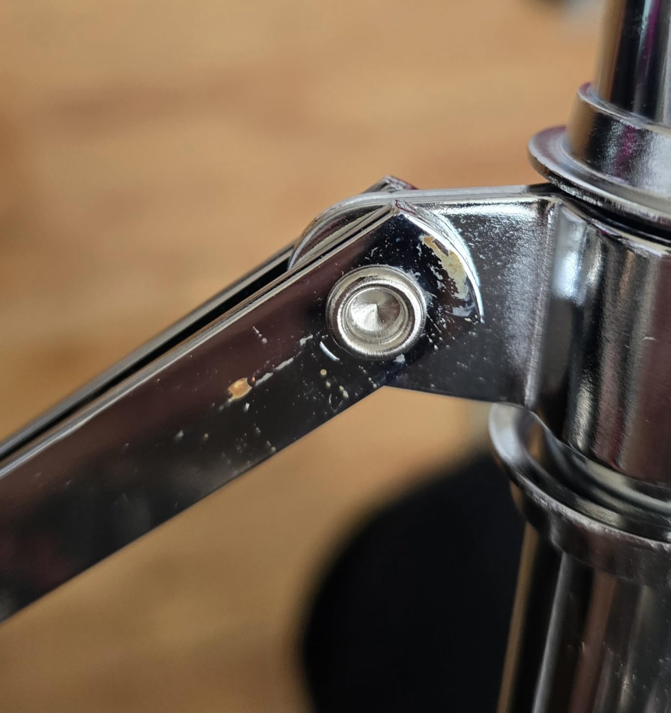 Snare Drum Stand Snare Stand with Drumstick Holder and a Pair of 5A Drum Sticks Fit for 8 to 15 Inch Snare Drum and Practice Pad, Adjustable Height 15.8 to 22.8 Inches for Drum Beginners customer photo 2