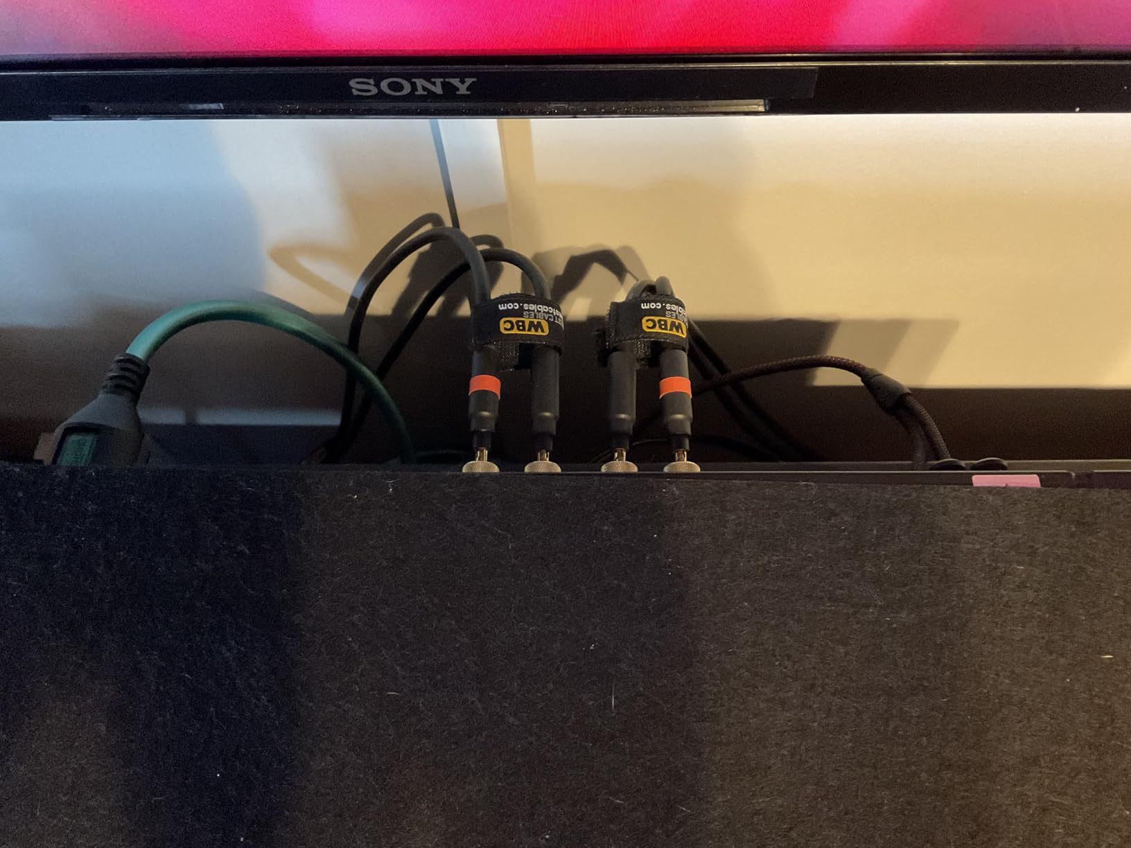 WORLDS BEST CABLES 20 Foot WBC-GOLD-LOCAP-SPKR-12 AWG - Low-Capacitance - Low-Inductance - High Purity OFC - Audiophile HiFi Speaker Cable Pair with Eminence Gold Banana Plugs customer photo 2