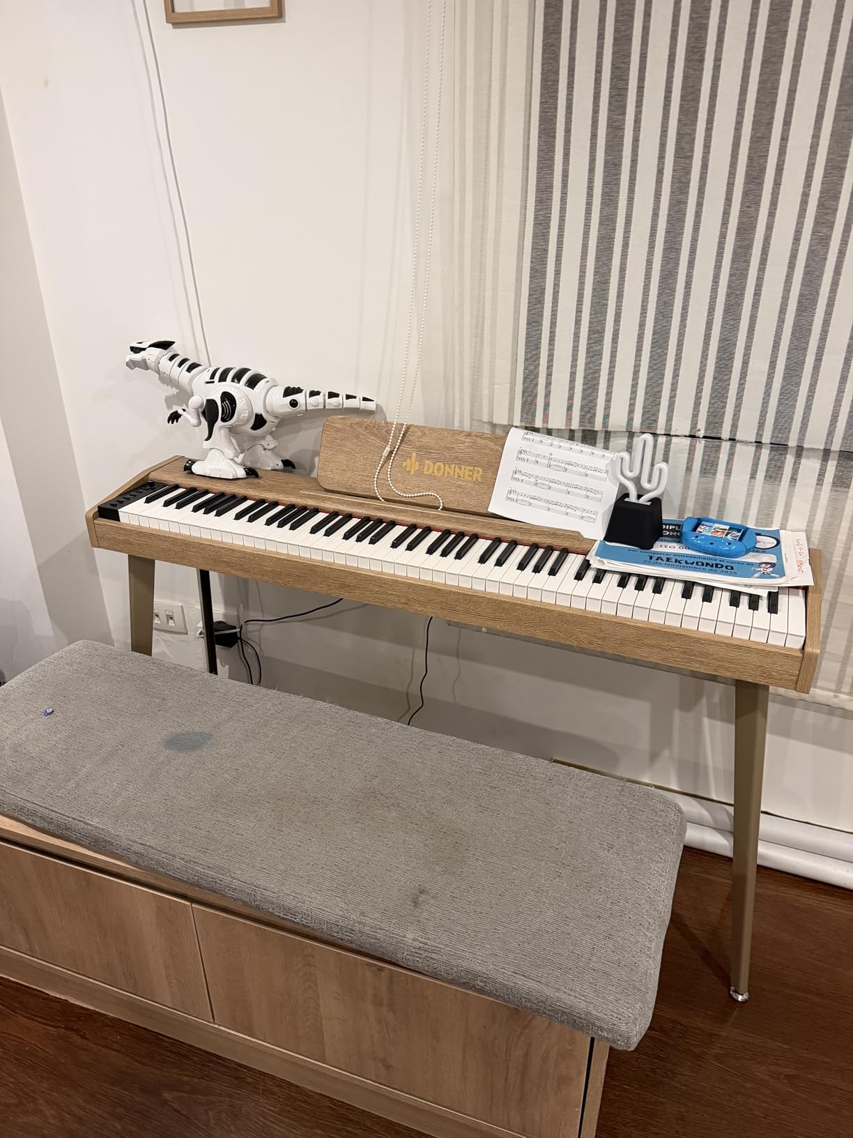 Donner OURA S100 Digital Piano 88 Key Graded Hammer Weighted Keyboard with Bluetooth, Piano Three Pedal, Full Size Electric Piano customer photo 1