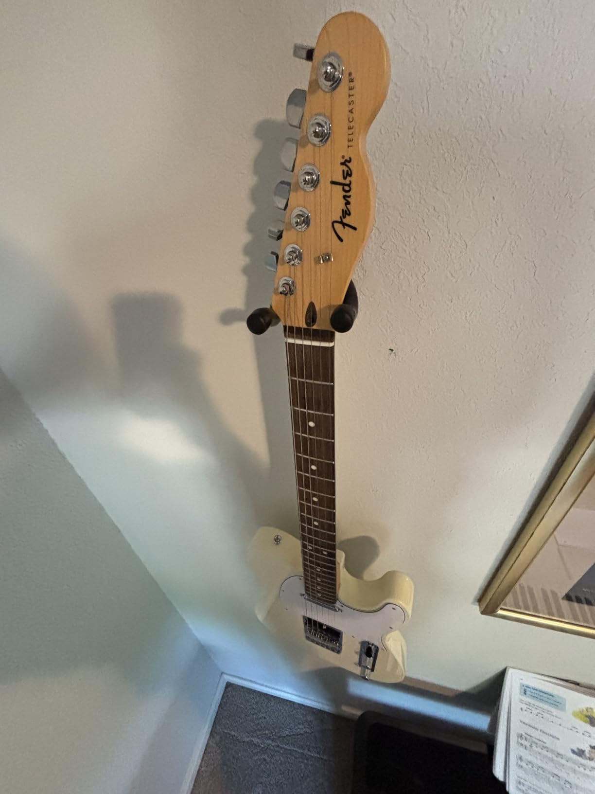 Fender Standard Series Telecaster, Electric Guitar, with 2-Year Warranty, Modern C Shaped Neck, Laurel Fingerboard, 3-Color Sunburst customer photo 1