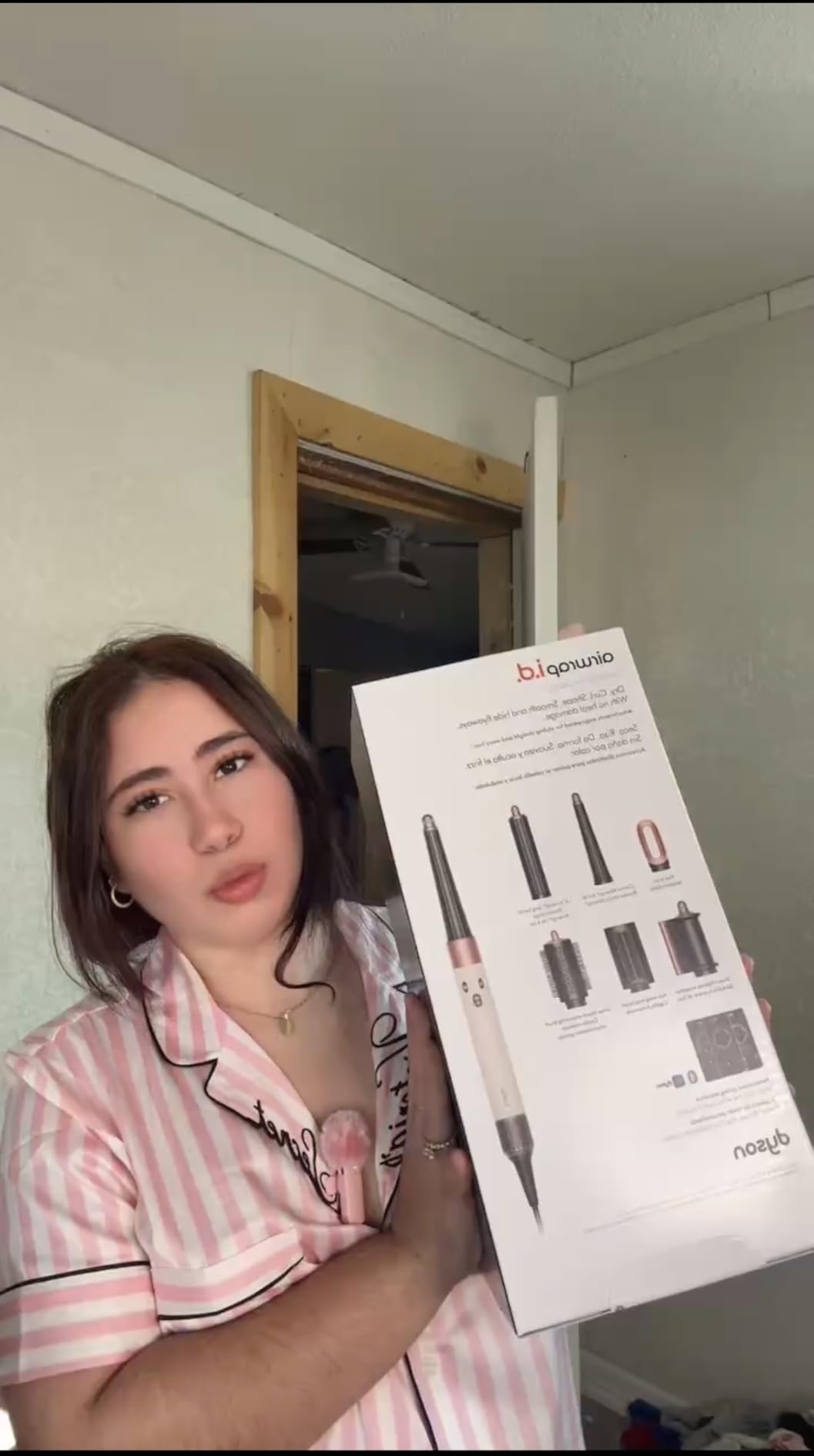 Dyson Airwrap i.d. Multi-Styler, Allure Winner, Bluetooth Connected, No Heat Damage, 6-in-1 Versatility, Intelligent Hair Styler customer photo 1