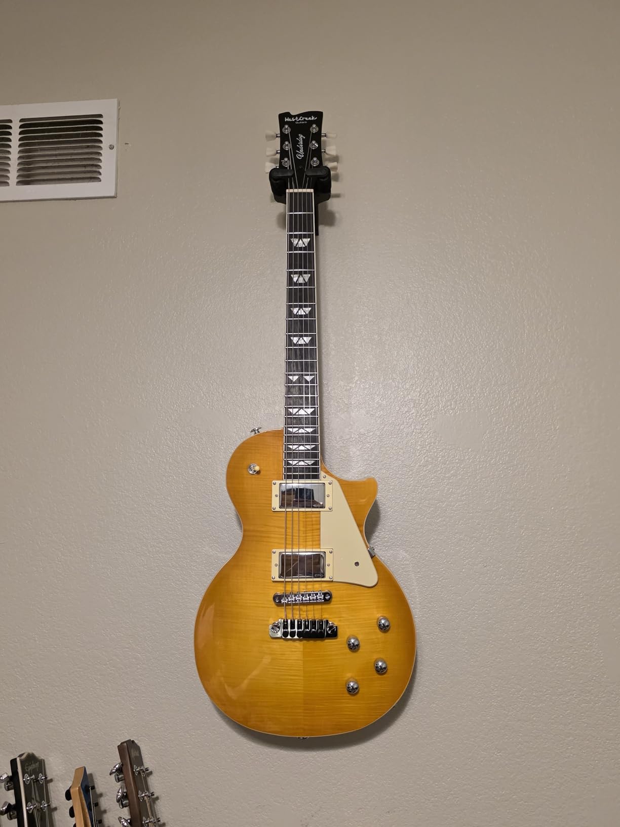 WestCreek Underdog Solid Body Electric Guitar, Mahogany Body, Maple Neck, Rosewood Fretboard, Rounded End Frets, Bone Nut, 22 Frets (CherryBurst) customer photo 1