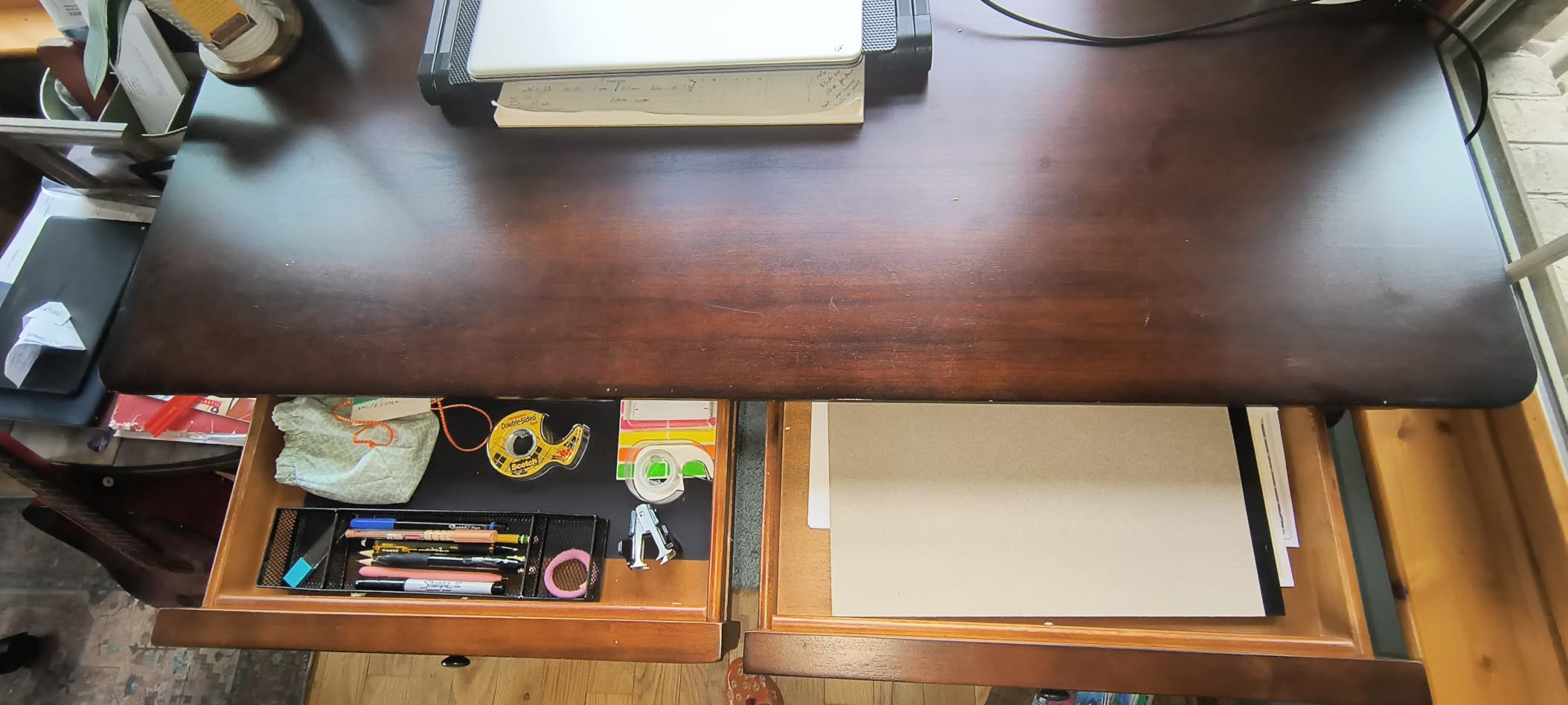 Traditional Wood Writing Desk with 2 Drawers, 47.2