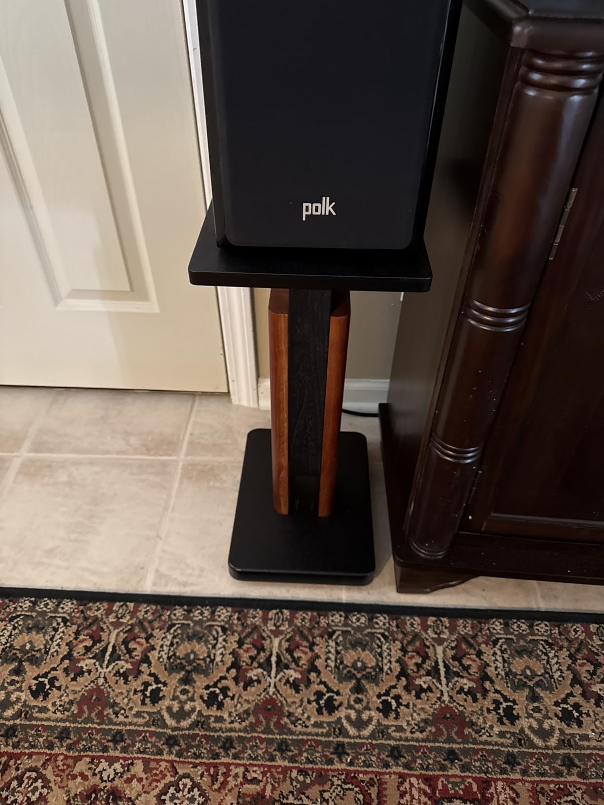 Height Adjustable Speaker Stands Pair for Studio Monitor & Bookshelf Speaker Stands-Wood Grain Floor Speaker Stands for Klipsch, ELAC, JBL, KEF, Edifier Surround Sound Speaker Stand Up to 50 Lbs customer photo 2