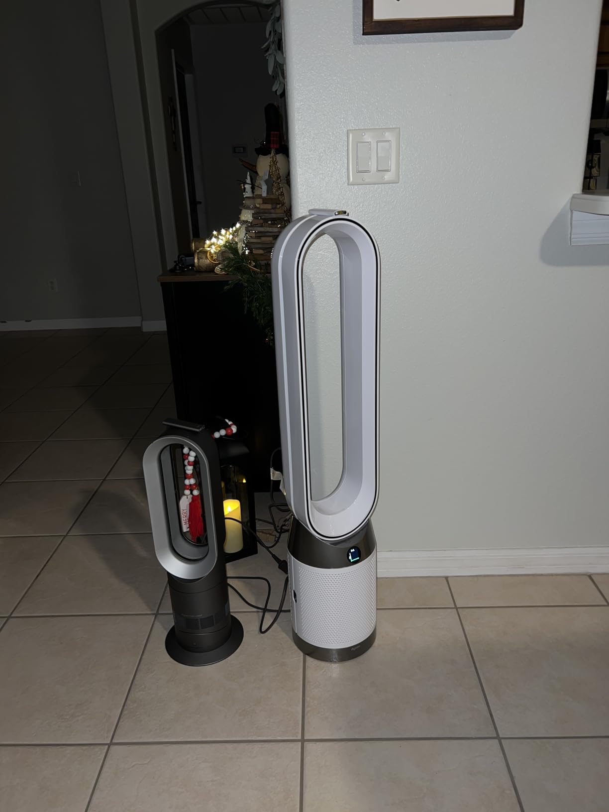 Dyson Purifier Cool PC1, HEPA Air Purifier Tower Fan, App and remote controlled, 350 degree oscillation, 10 levels, bladeless (White) customer photo 1