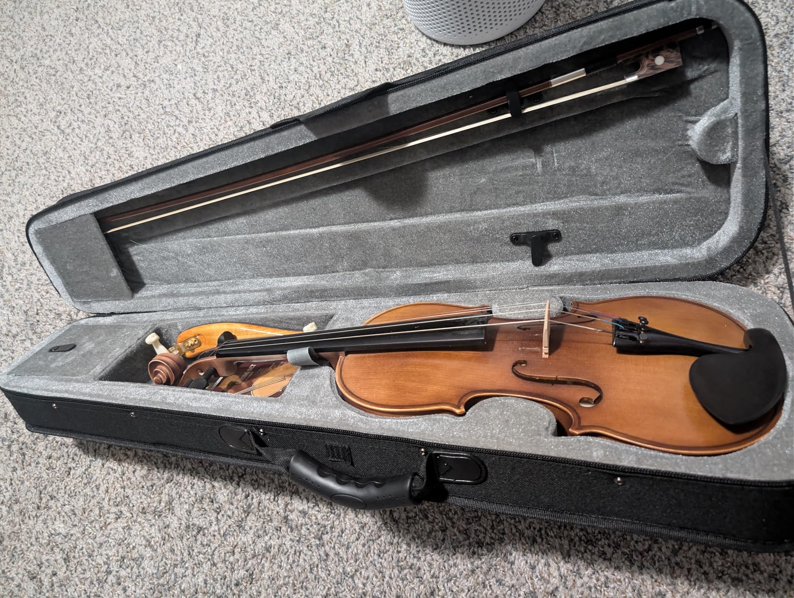 SONICAKE Violin 4/4 Full Size Set, Fiddle Solidwood for Beginners Adults, Acoustic Violin with Hard Case, Shoulder Rest, Rosin, Bow, Clip-on Tuner and Extra Strings, QVL-01 customer photo 2