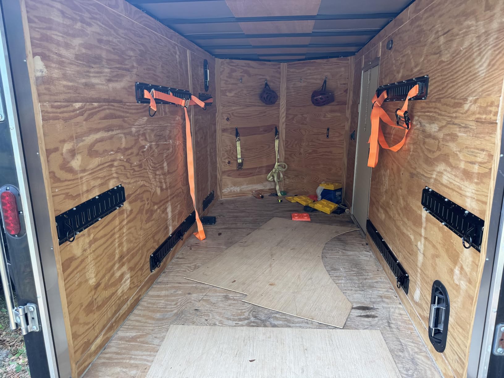 Wellmax 36PC E Track Rail Kit - Heavy Duty Rails, Ratchet Straps, O-Rings & Tie-Offs - E Track Accessories for Enclosed Trailers, Trucks, Vans & Cargo Tie Down Systems customer photo 1