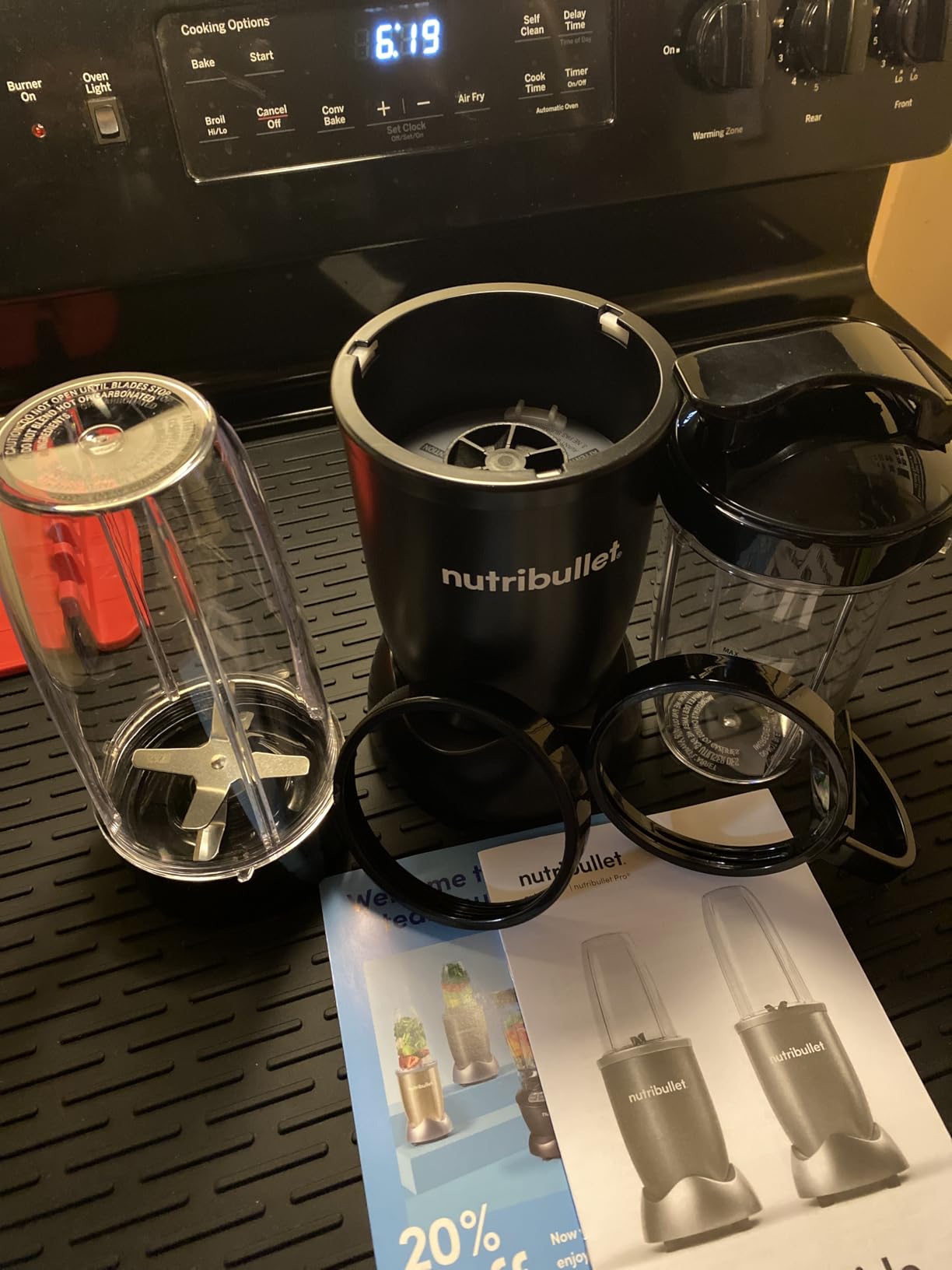 nutribullet Pro Personal Blender, Shakes, Smoothies, Food Prep, and Frozen Blending, 32 Ounce Cup, 24 Ounce Cup, Flip-top Travel Lid, 900 Watt, Matte White, NB9-0901AW customer photo 2
