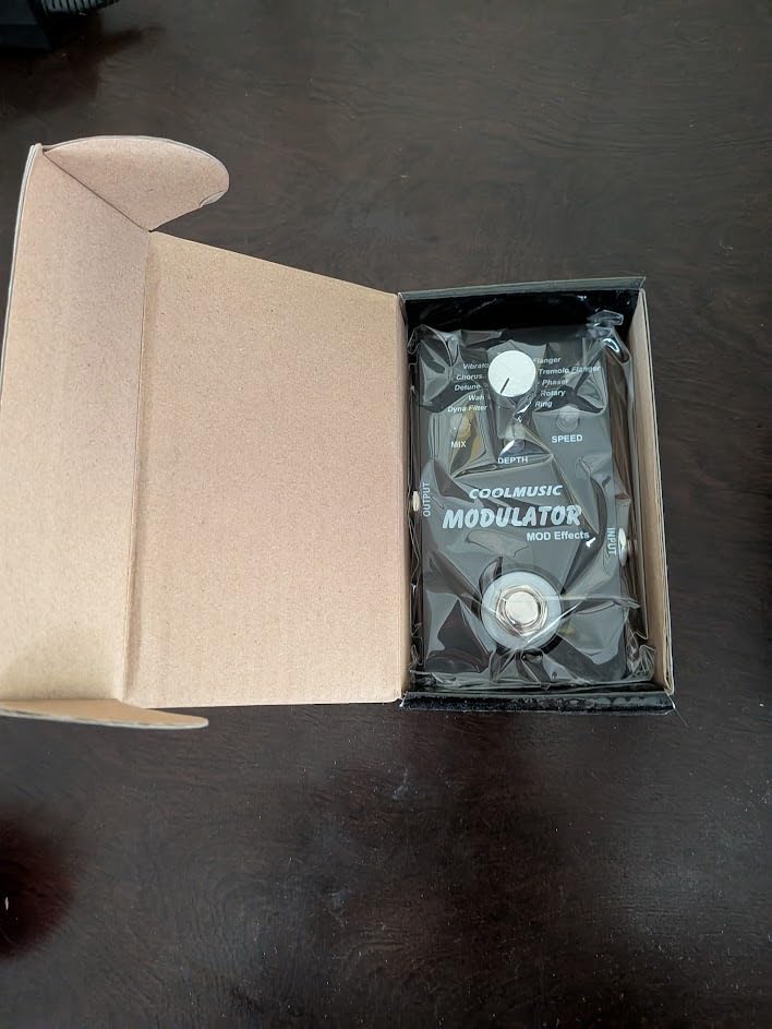 COOLMUSIC A-ME01 Modulator Multi Effects Pedal with 11 Modes Dyna Filter Wah Chorus Tremolo Flanger Phaser Rotary Ring customer photo 1