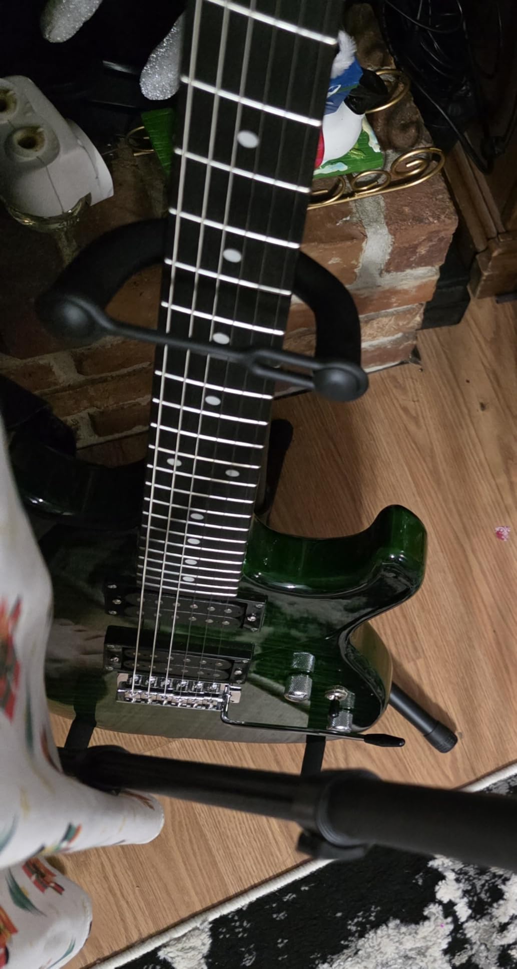 Pyle Electric Guitar Kit with Amp for Beginners Full Size 39