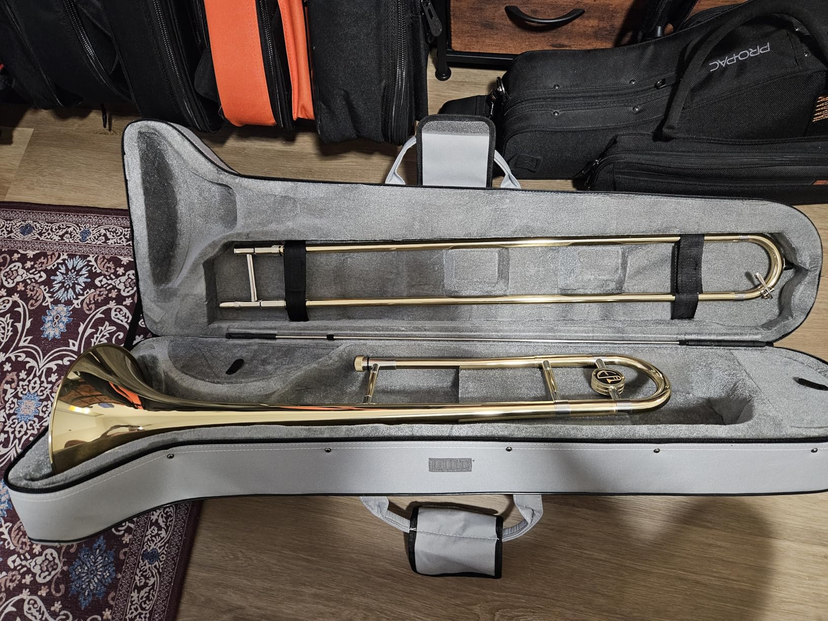STRICH Bb Tenor Slide Trombone Student Beginner Brass Trombone Kit with 7C Mouthpiece White Gloves Cleaning Kit Hard Performance Case, STB-1G, Gold customer photo 1