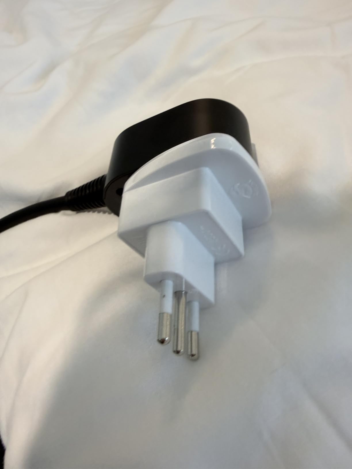 Dyson Supersonic Travel Hair Dryer, Lightweight, Universal Voltage, Compatible with Supersonic and Supersonic Nural attachments customer photo 2