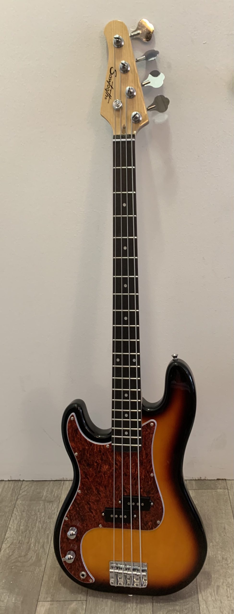 Sawtooth EP Series Alder Wood Electric Bass Guitar (Purple Alder Left-Handed) customer photo 1